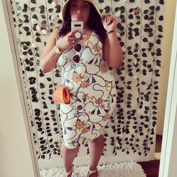 Dress - Picture 2 of 2